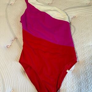 Colorblock One-Shoulder Swimsuit
